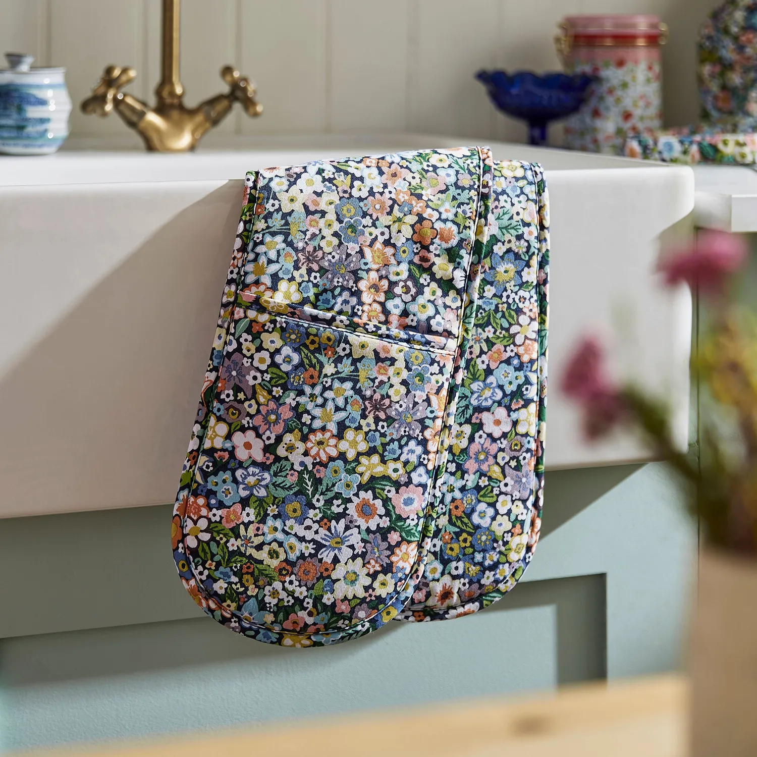 Ulster Weavers Confetti Floral Double Oven Glove dobbelthandske multi bomuld