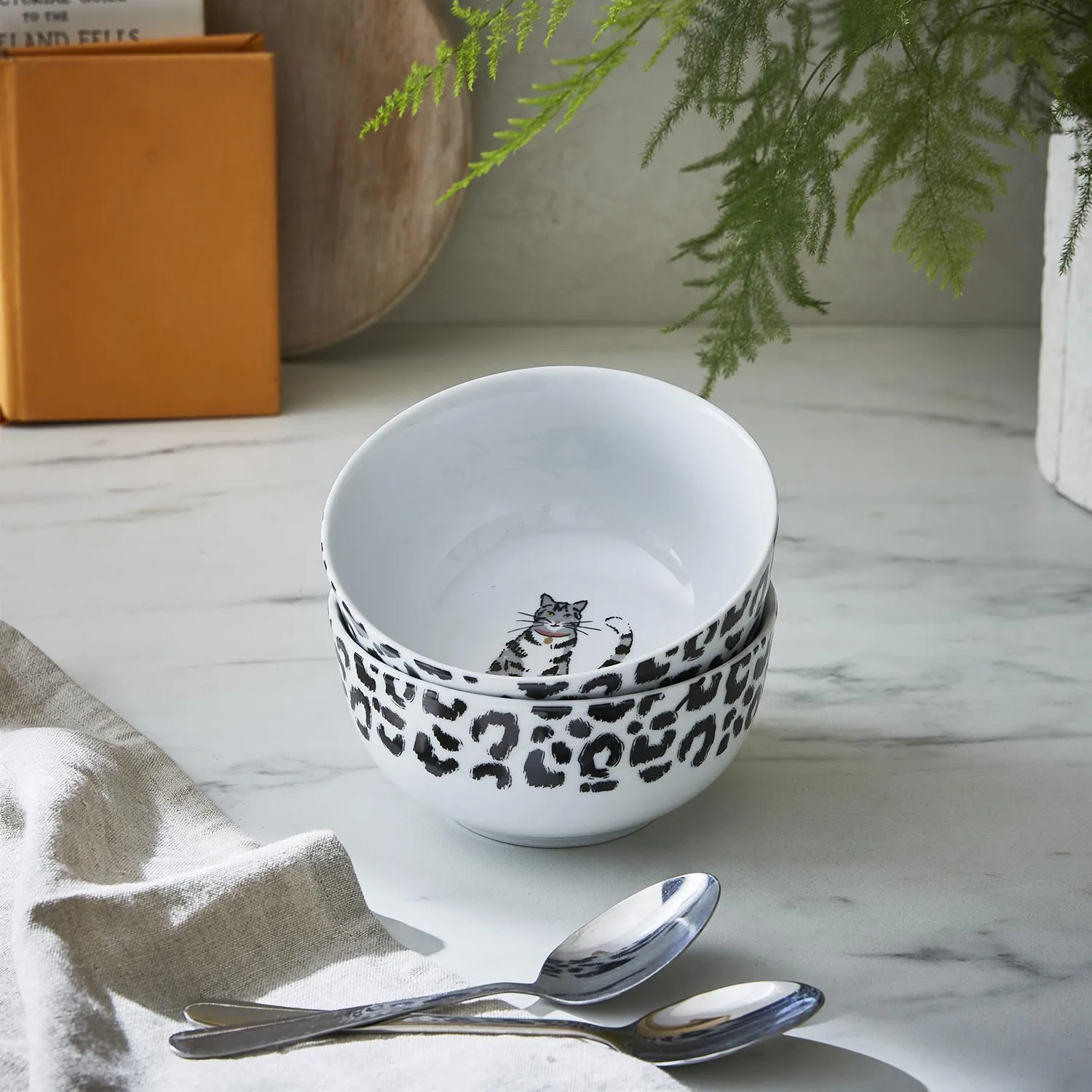 Ulster Weavers Feline Friends porcelænsskål hvid kattemotiv