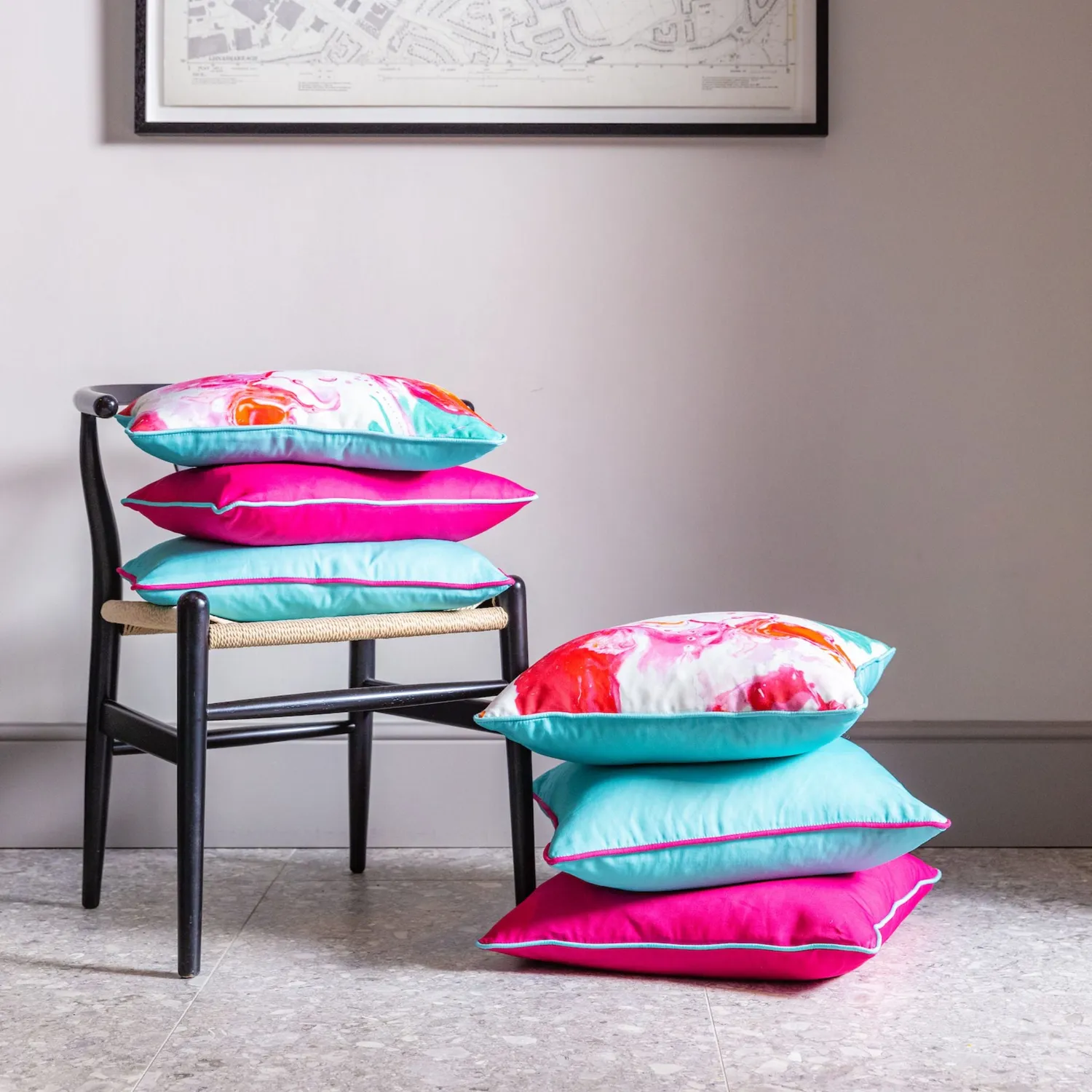 Ulster Weavers Cardinal Marble pude 50x50 cerise