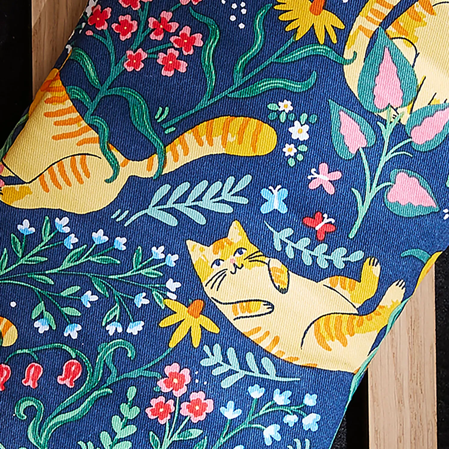 Ulster Weavers Marmalade Meadow ovnhandske navy