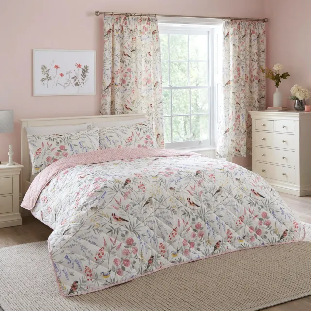 Ulster Weavers Caraway sengetæppe rosa 200x230 quiltet