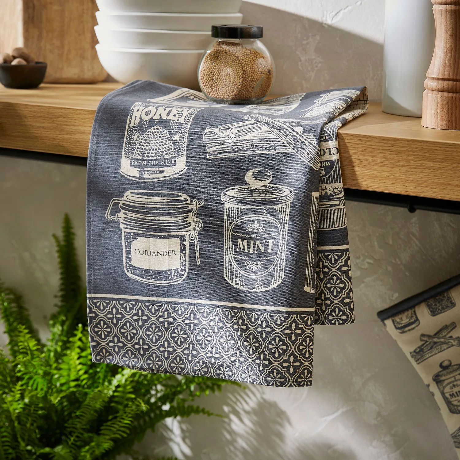 Ulster Weavers Herbs & Spices viskestykke grå bomuld