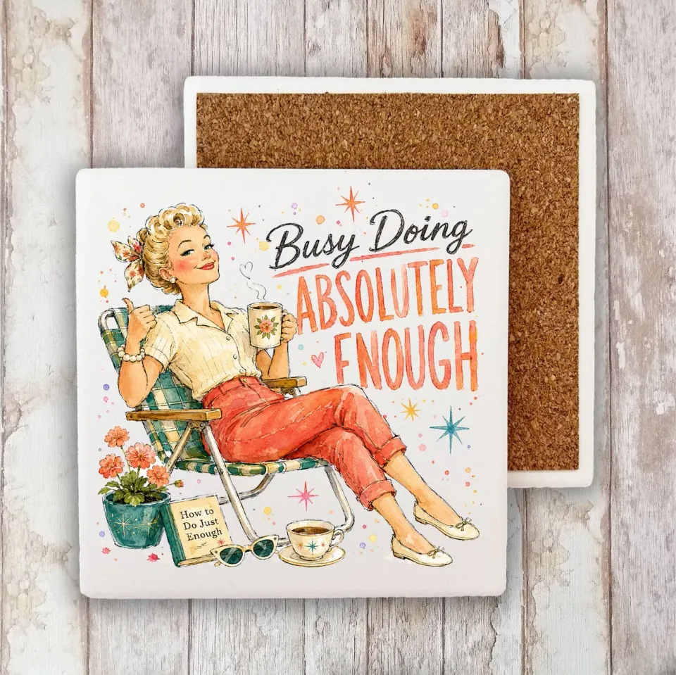 Avery Lane Gifts Housewives Busy Nothing bordskåner sten 10x10