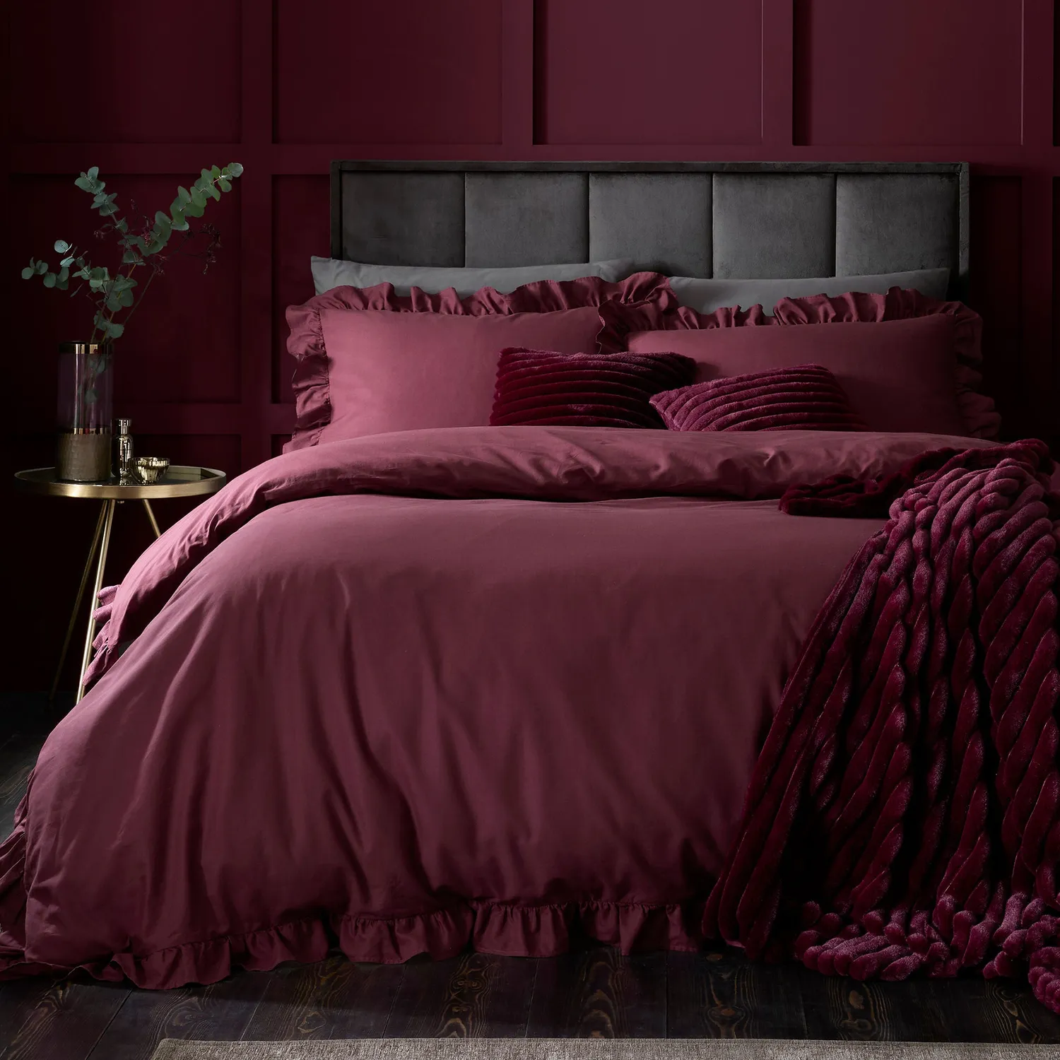 Ulster Weavers Cassia Frill sengetøjssæt bomuld berry