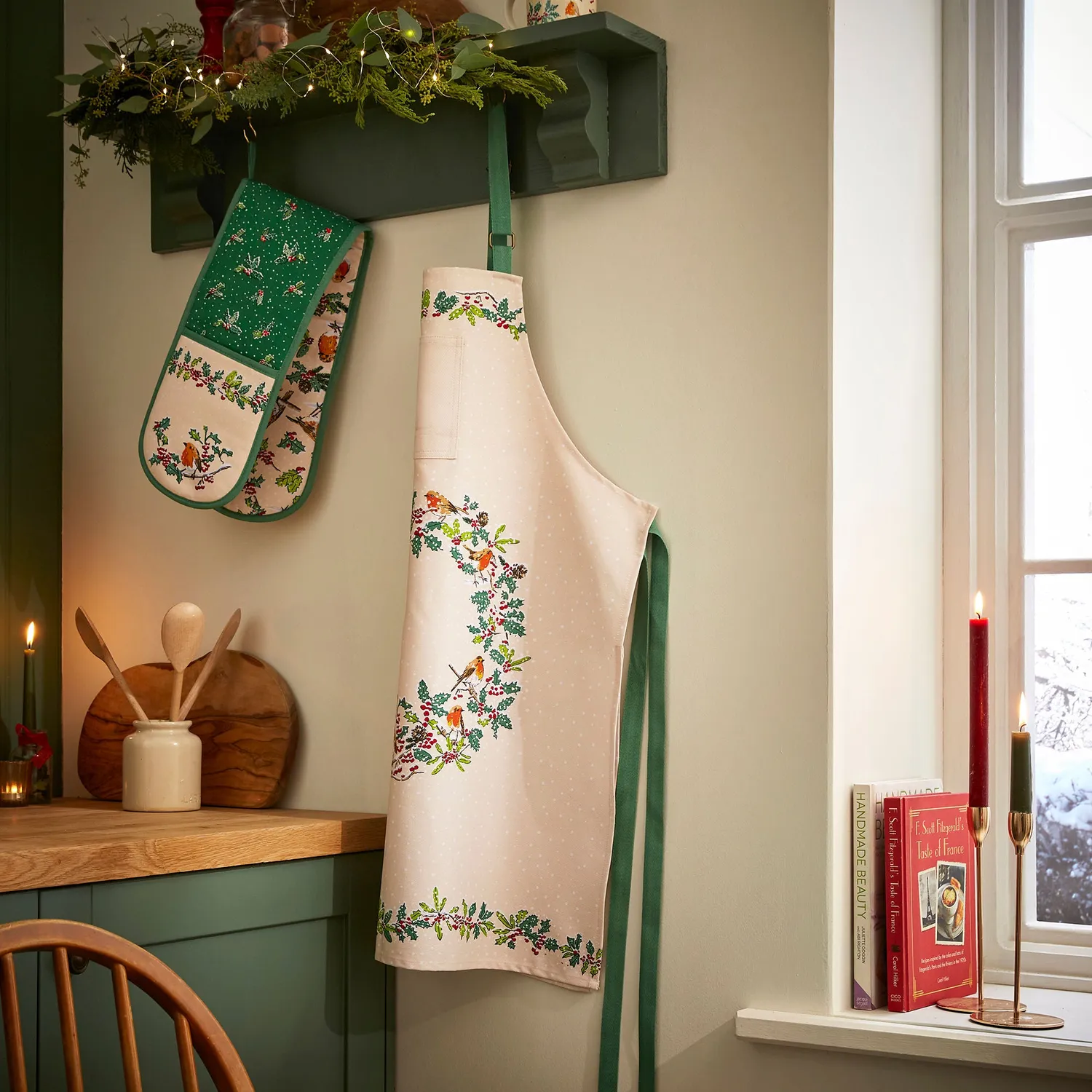 Ulster Weavers Christmas Robins forklæde grøn bomuld