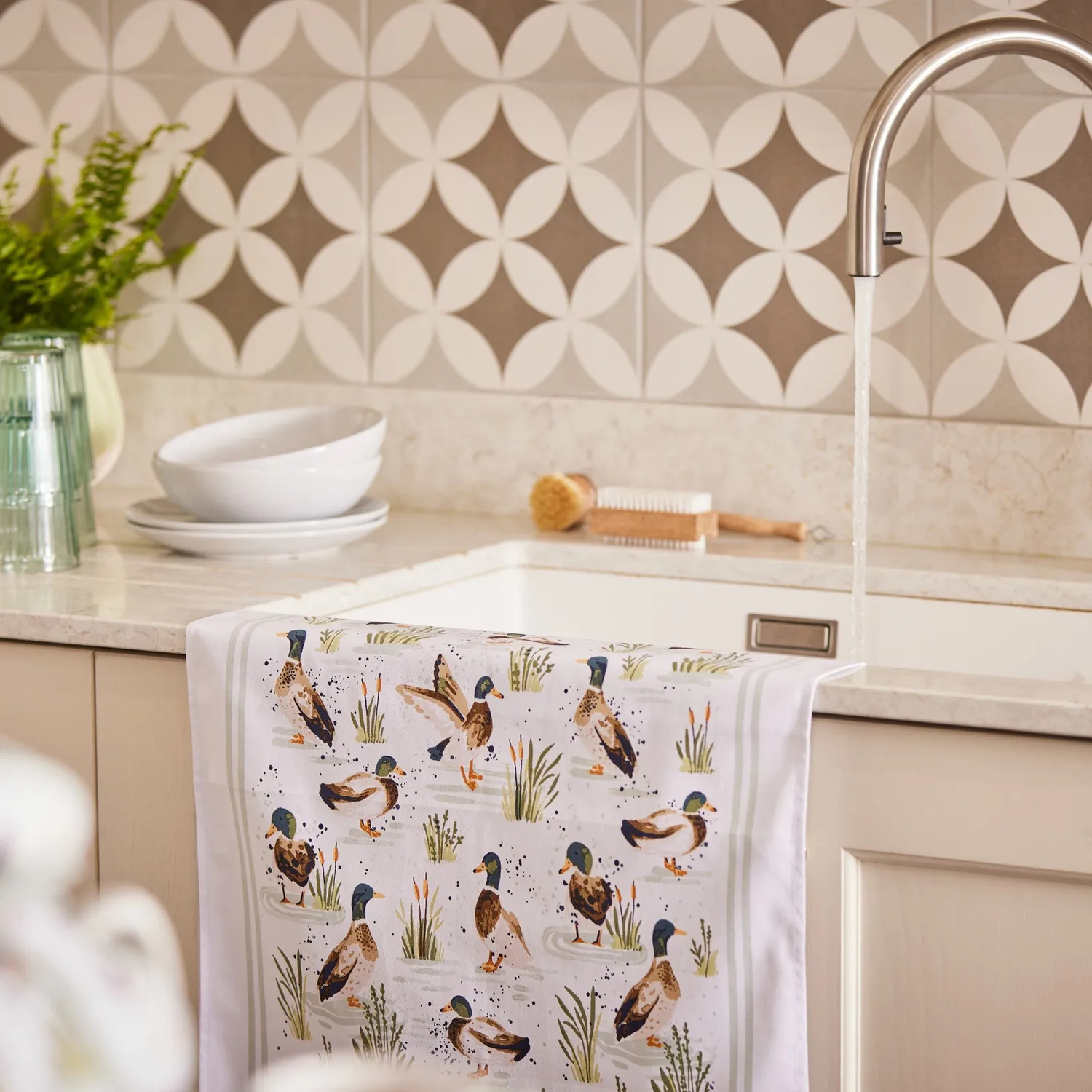 Ulster Weavers Farmhouse Ducks viskestykke salvie bomuld