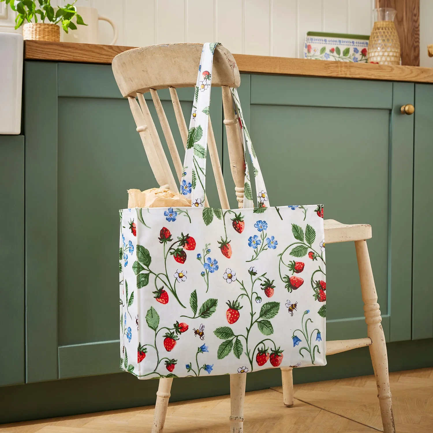 Ulster Weavers Strawberry Patch skuldertaske grøn PVC