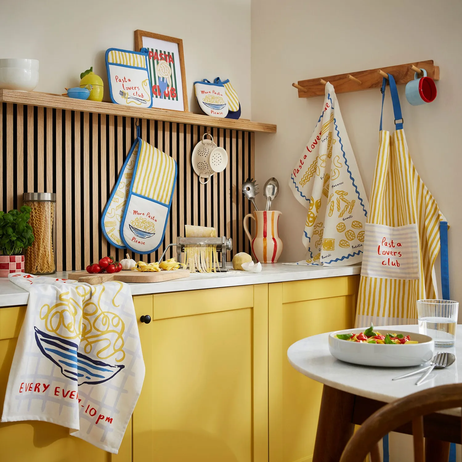 Ulster Weavers Pasta Lovers Club ovnhandske gul bomuld